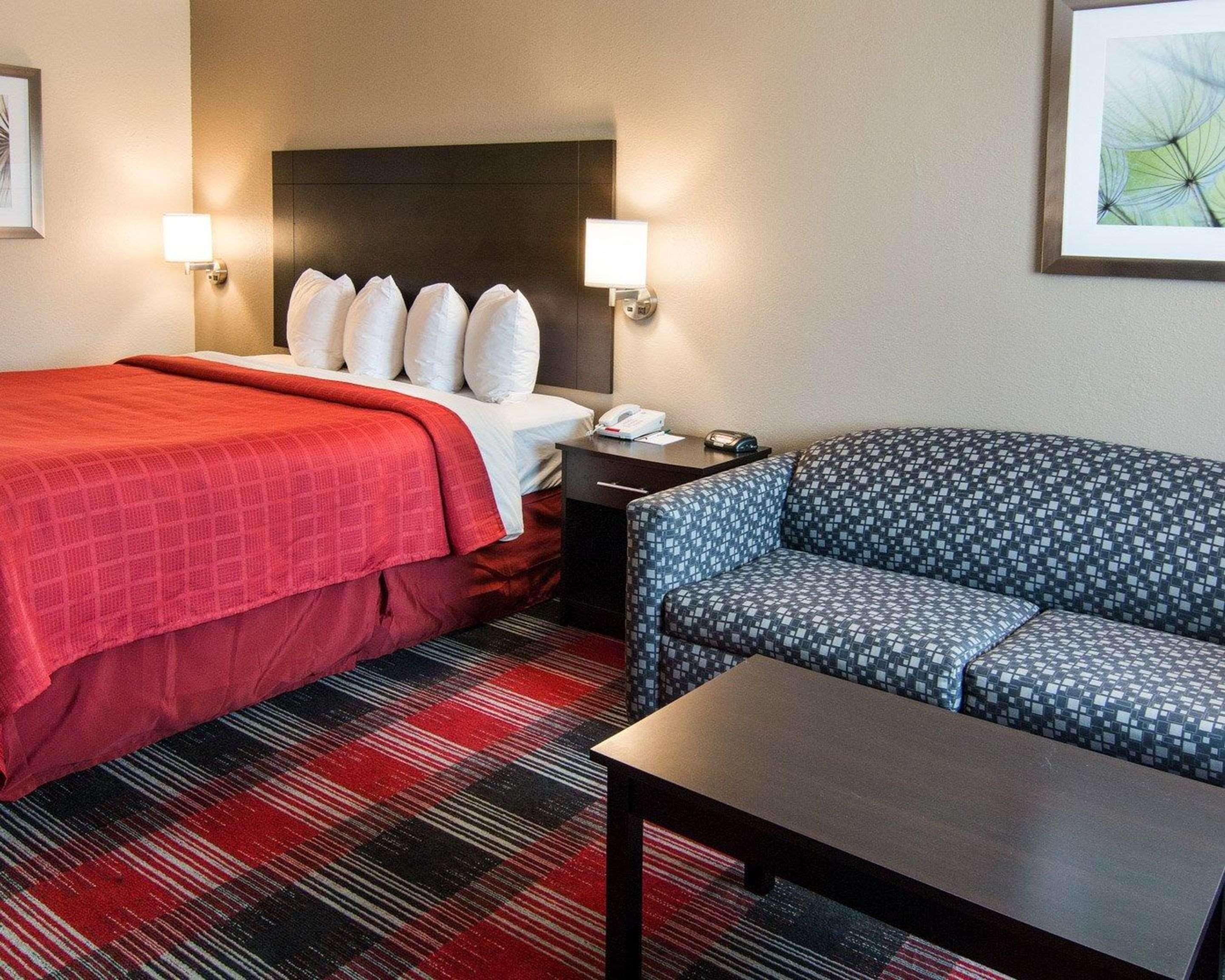 Quality Inn Near Parc Натчиточес Экстерьер фото