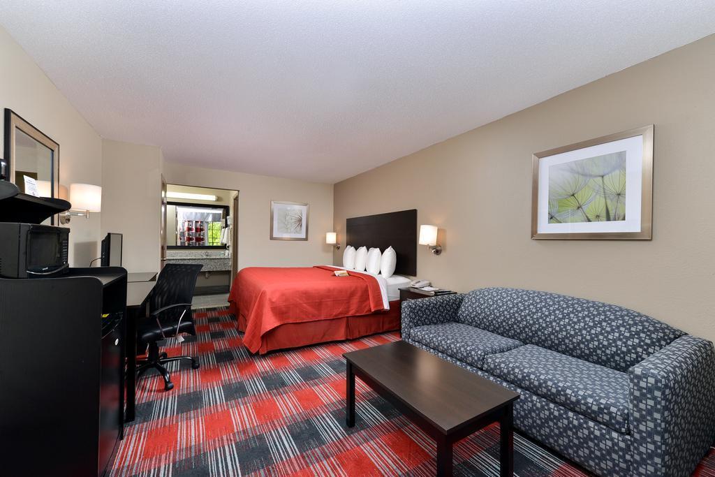 Quality Inn Near Parc Натчиточес Экстерьер фото