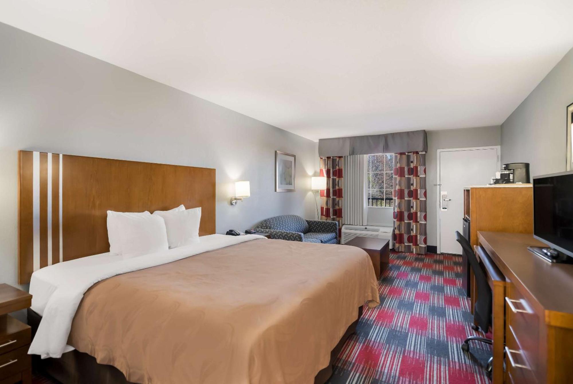 Quality Inn Near Parc Натчиточес Экстерьер фото
