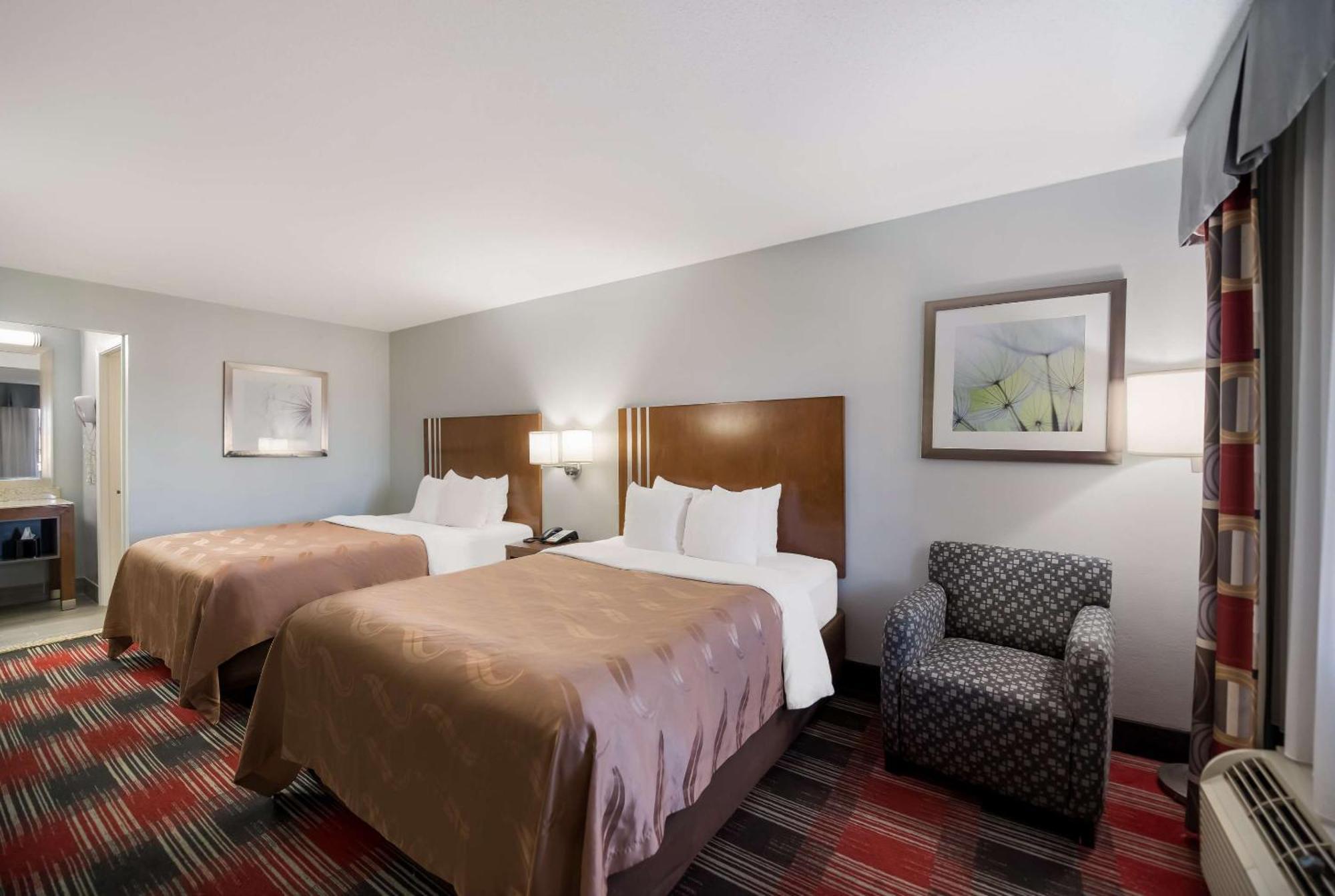 Quality Inn Near Parc Натчиточес Экстерьер фото