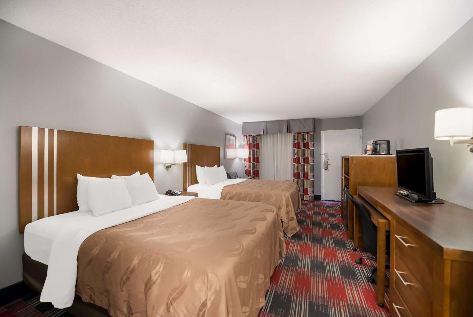 Quality Inn Near Parc Натчиточес Экстерьер фото