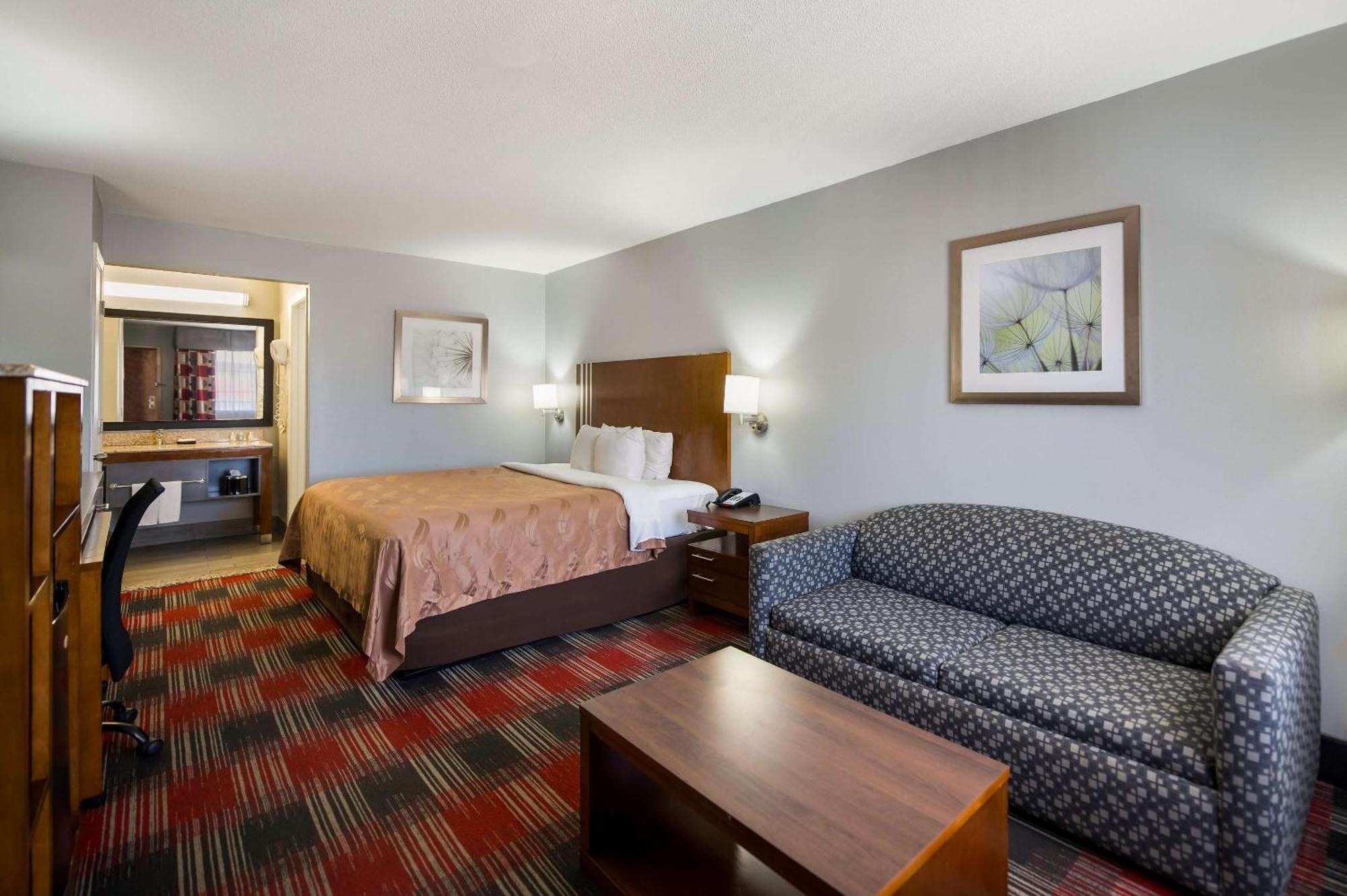 Quality Inn Near Parc Натчиточес Экстерьер фото